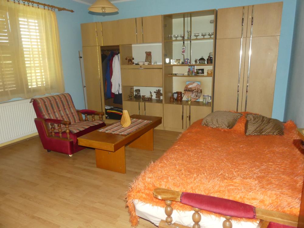 Komforna prostrana kuća 5