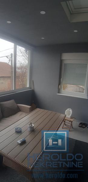 Kompletno renovirana kuća, Kolonija 2