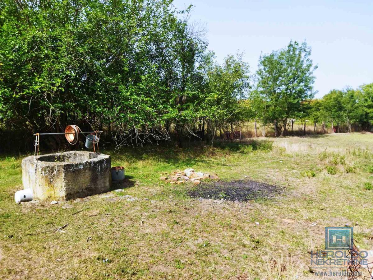 Kompletno seosko domaćinstvo u Tečiću 7