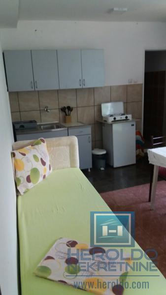 Prodaja, Kuća, Bar, SUTOMORE 4