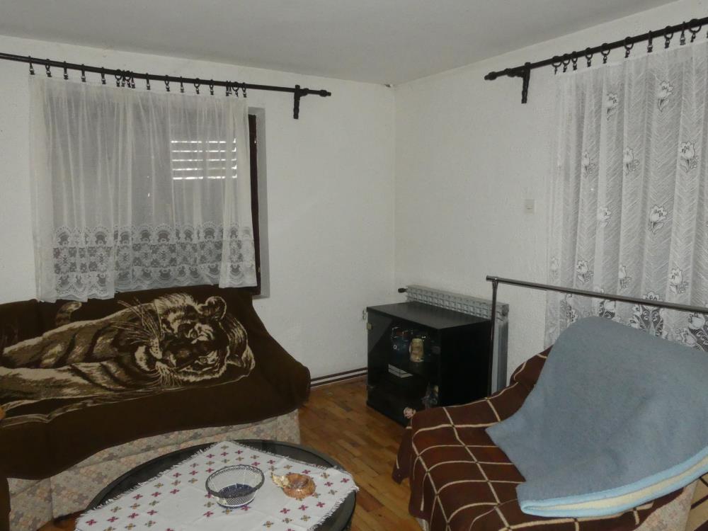 Kuća na fenomenalnoj lokaciji 23