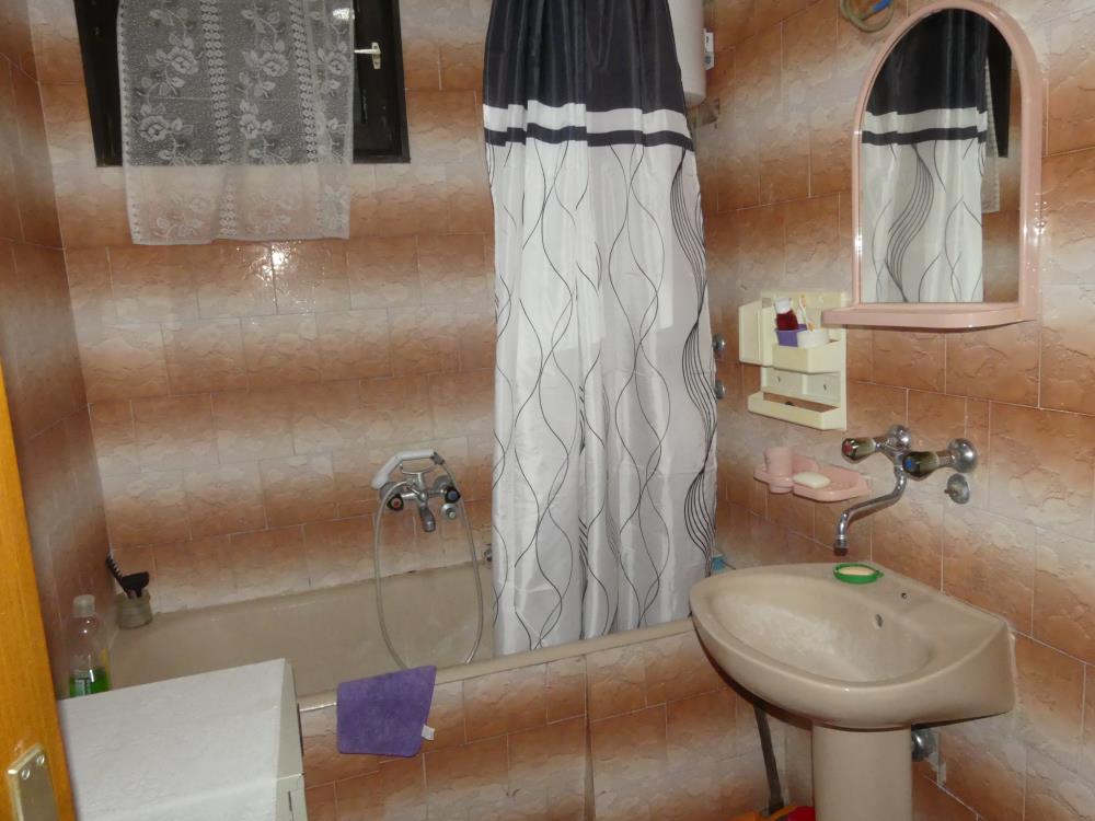 Kuća na fenomenalnoj lokaciji 12