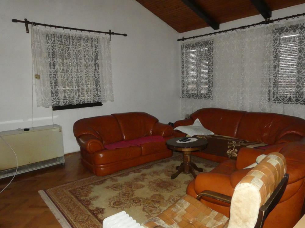 Kuća na fenomenalnoj lokaciji 14