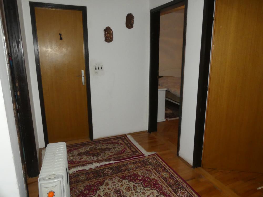 Kuća na fenomenalnoj lokaciji 11