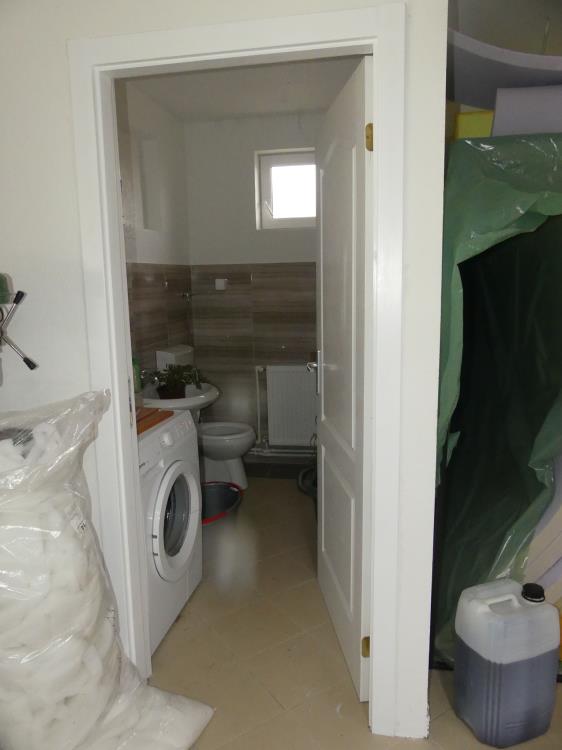 Kuća novije gradnje, okolina Jagodine 3