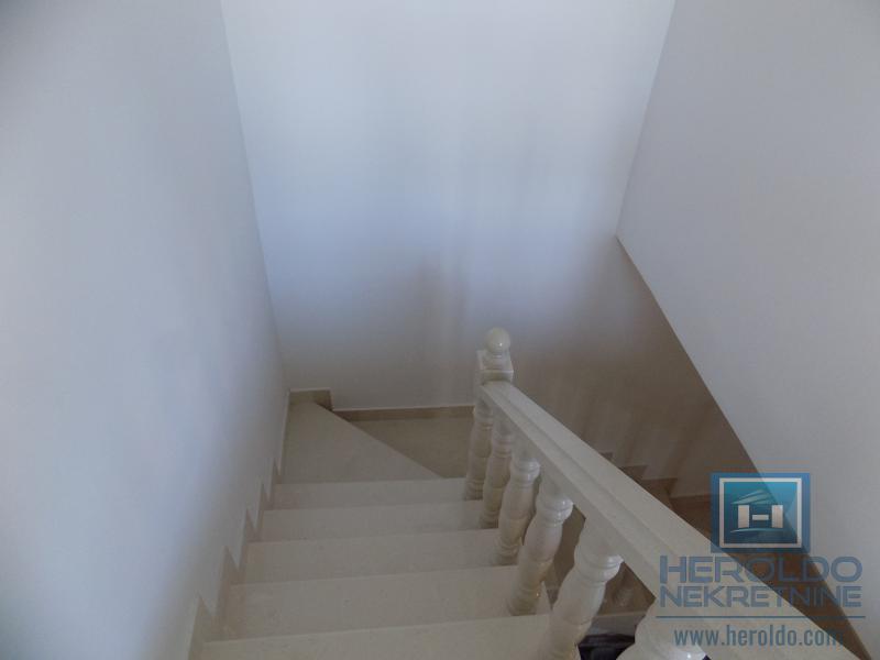 Kuća -novogradnja 23