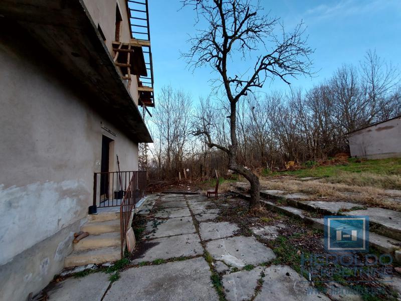 Seosko domaćinstvo – kuća preko 300 m² na placu preko 30 ari 9