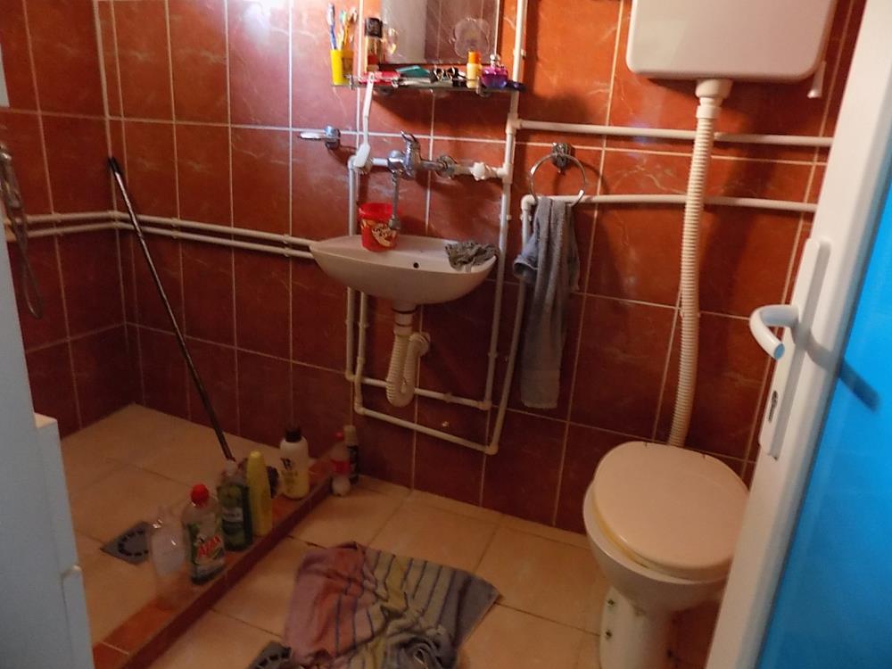 kuća pogodna za poslovni prostor 5