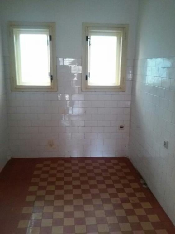 Kuća sa garažom- useljiva 8