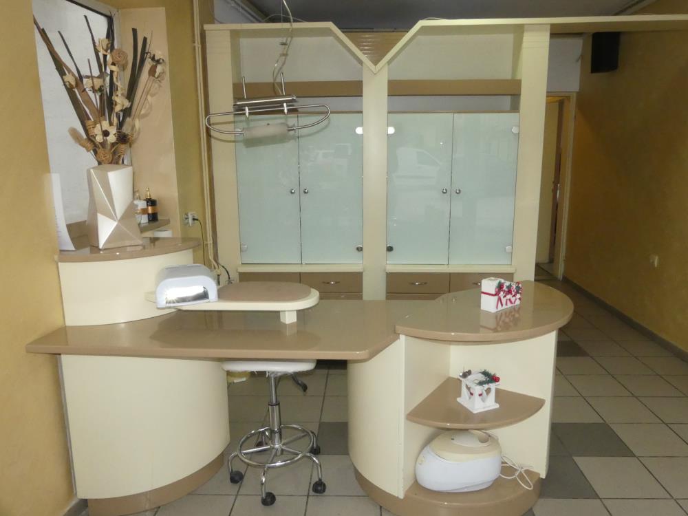 Kuća sa lokalom (nameštena) 8