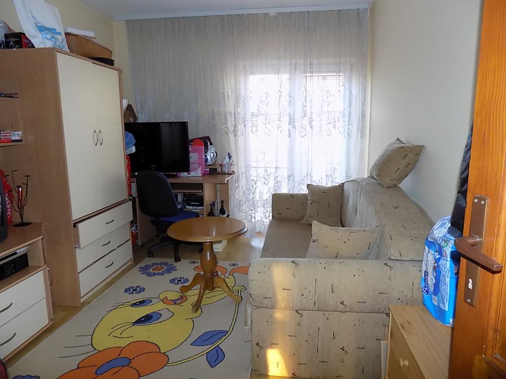 Kuća sa poslovnim prostorom, Akva Park 6