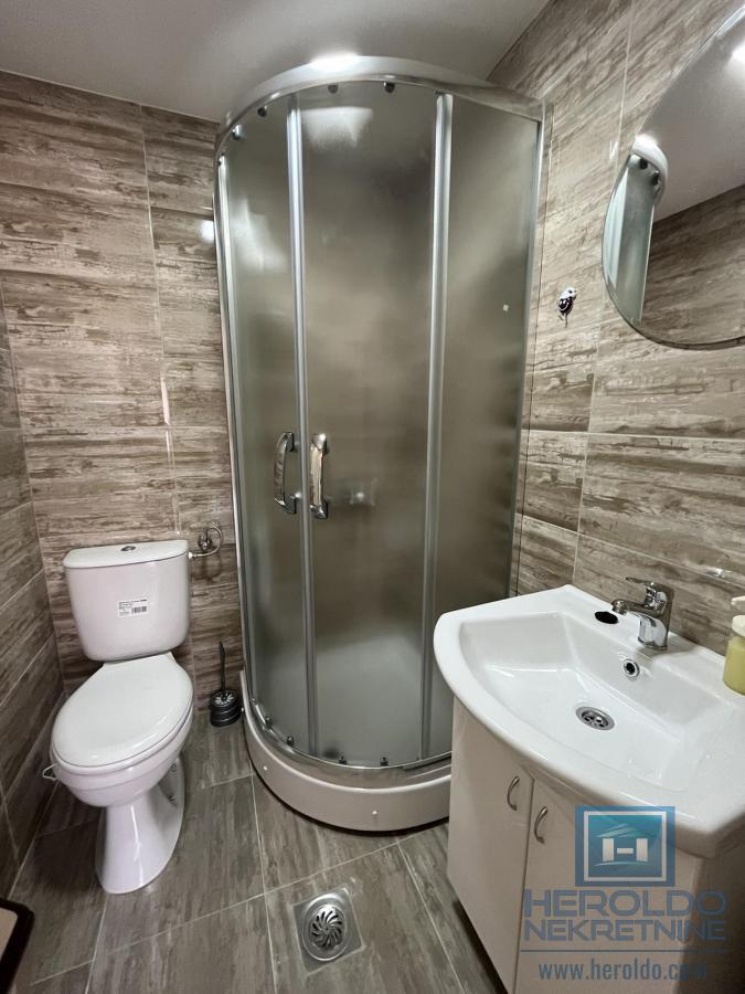 Kuća sa sedam apartmana 18