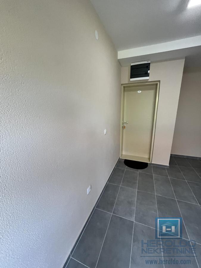 Kuća sa sedam apartmana 6