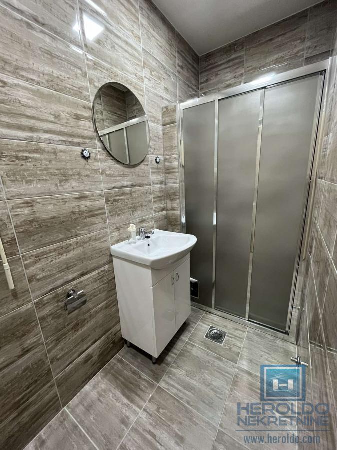 Kuća sa sedam apartmana 11