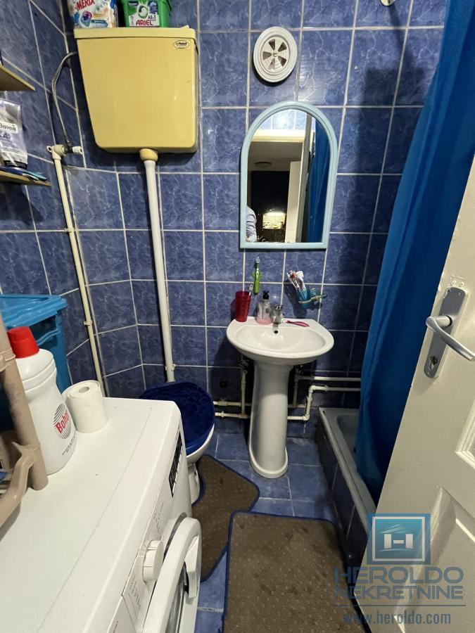 Kuća sa tri odvojene stambene jedinice 6