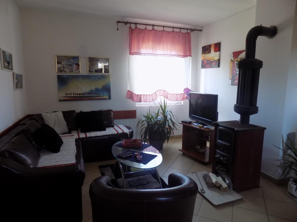 Kuća sa velikim placem za odmor i uživanje u blizini Morave 8