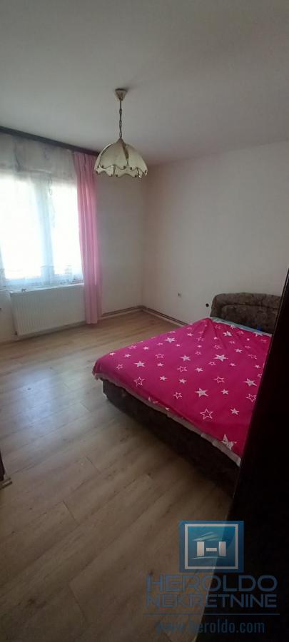 Kuća u blizini zelene pijace i centra grada 5