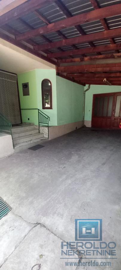 Kuća u blizini zelene pijace i centra grada 14