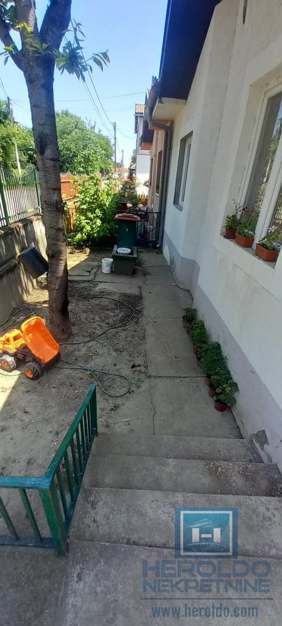 Kuća u blizini zelene pijace i centra grada 16