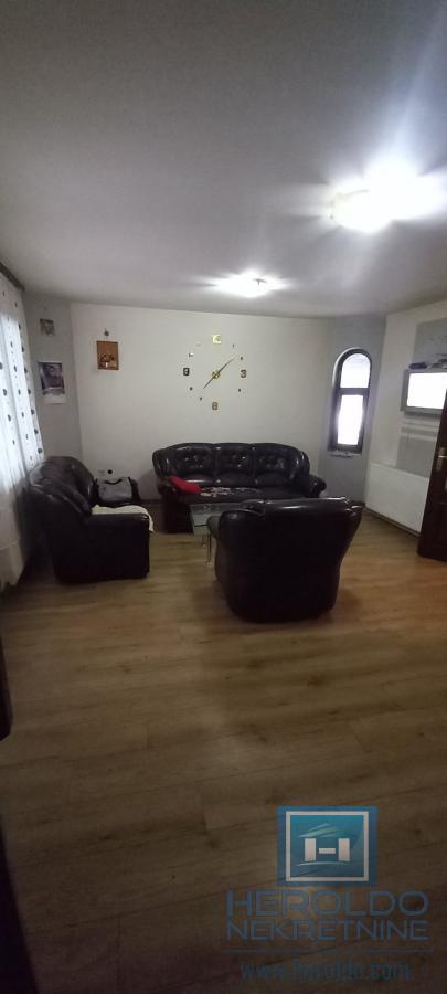 Kuća u blizini zelene pijace i centra grada 1