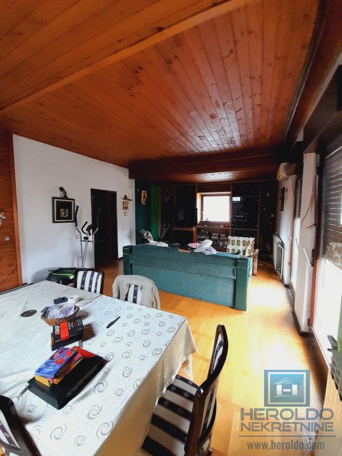 Kuća u Ćupriji na odličnoj lokaciji - prodaja 4