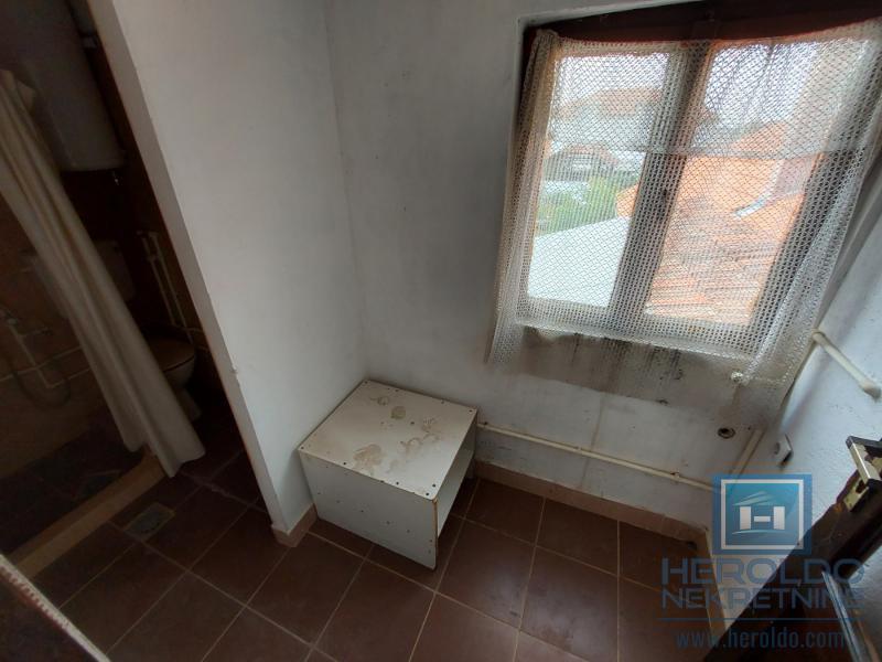 Kuća u Končarevu sa lokalom 5