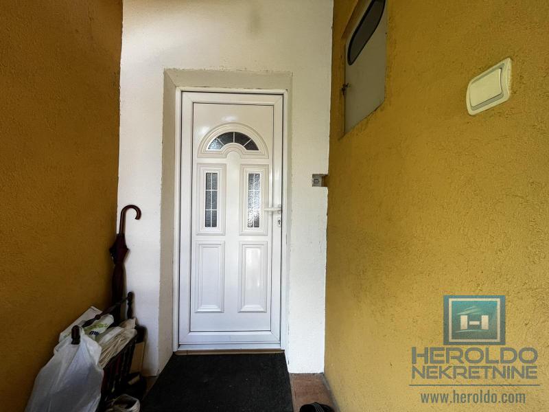 Kuća u širem centru na prodaju 15
