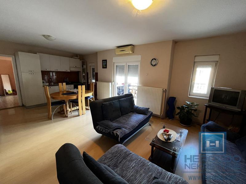 Kuća u širem centru na prodaju 8