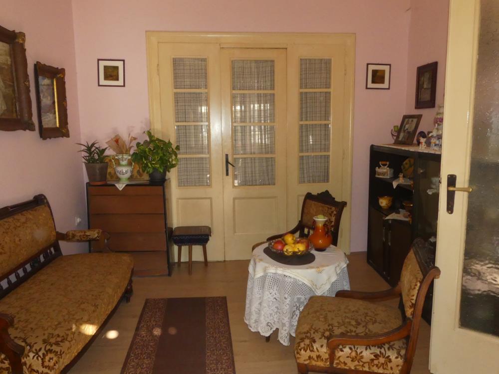 Kuća u strogom centru Jagodine 2