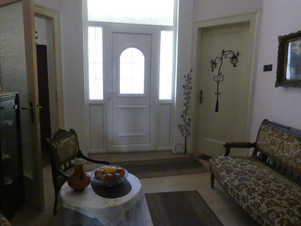 Kuća u strogom centru Jagodine 5