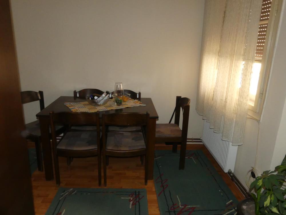 Kuća u strogom centru Jagodine 6