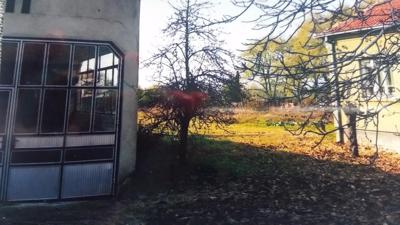 Kuće uz glavni put 4