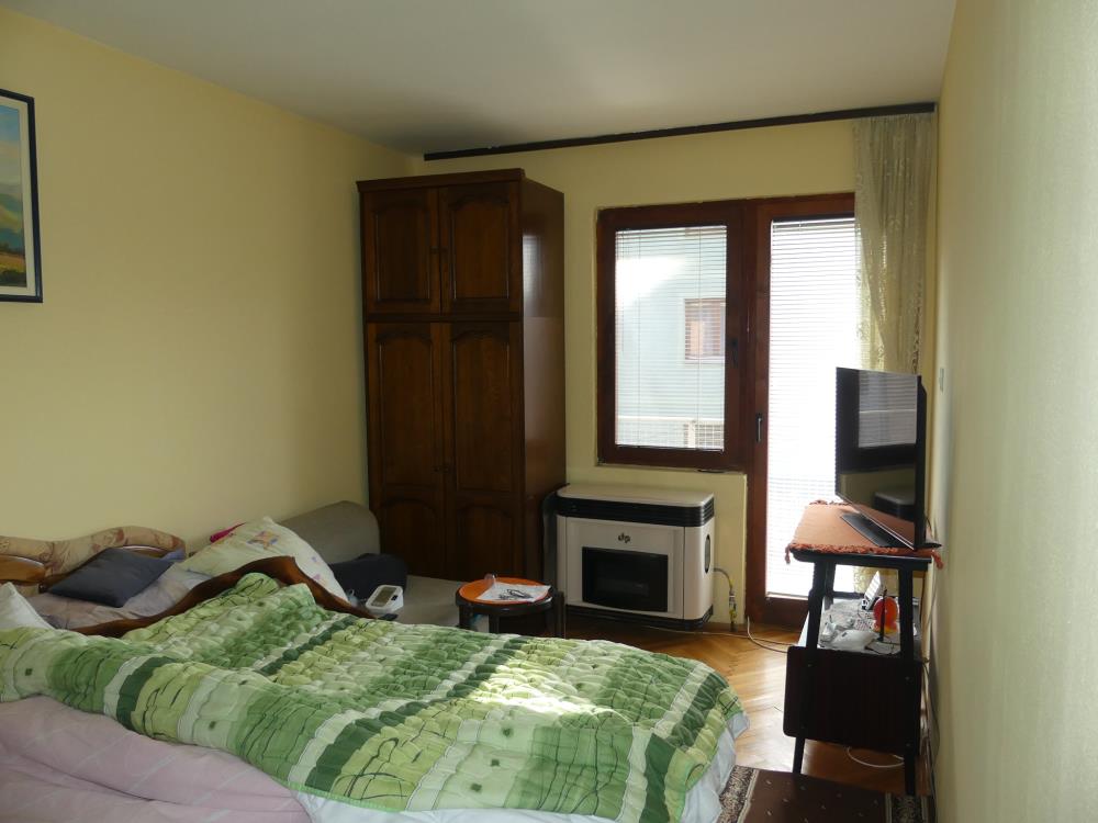 Legalizovana kuća na sprat 5