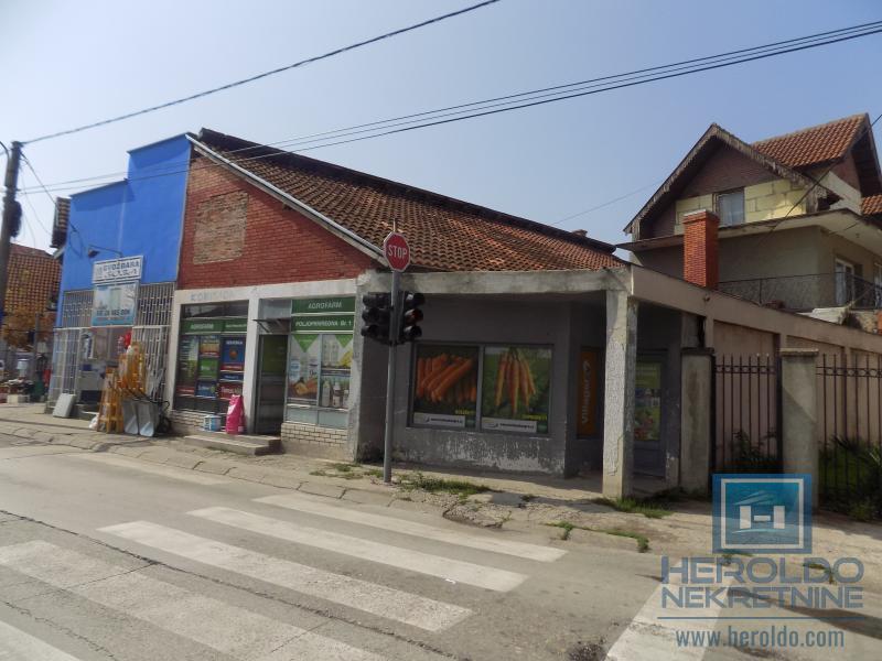 Lokal blizu pijace 2