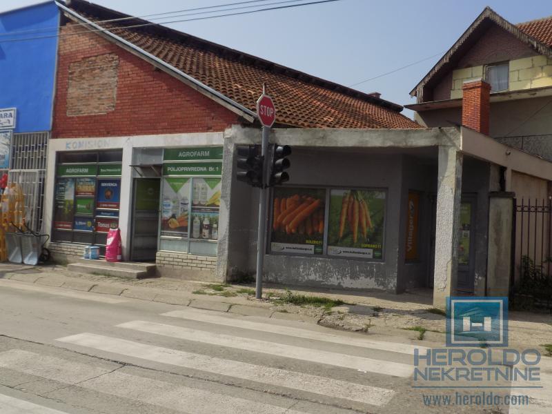 Lokal blizu pijace 3