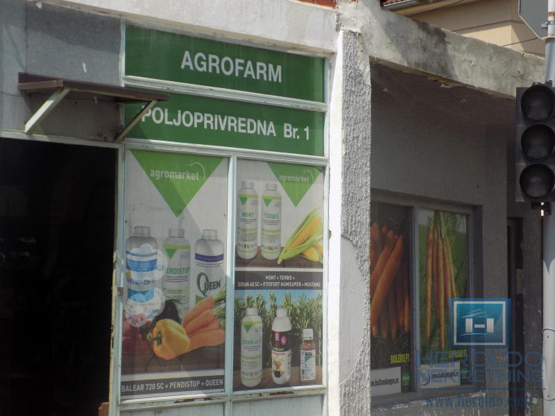 Lokal blizu pijace 4