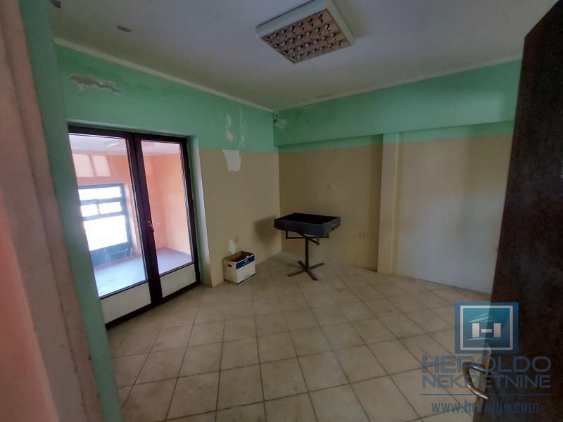 Lokal u centru kod bolnice 8