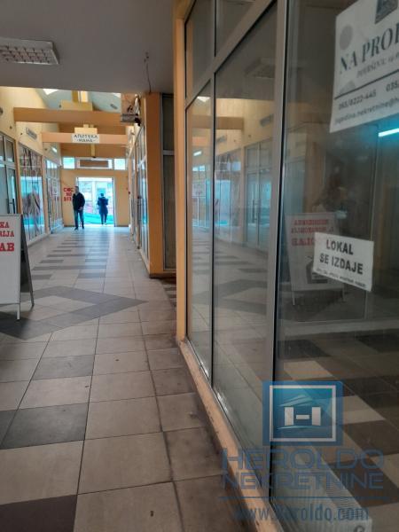 Lokal u centru u TC Most 8