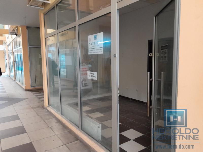 Lokal u centru u TC Most 10