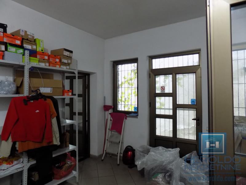 Lokal u širem centru Ćuprije 7