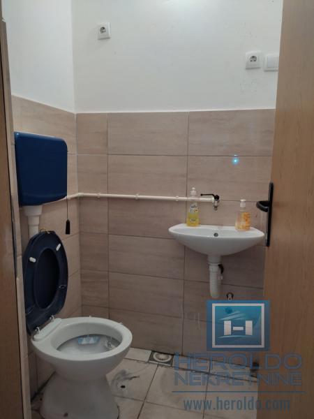 Lokal u sirem centru Jagodine 4