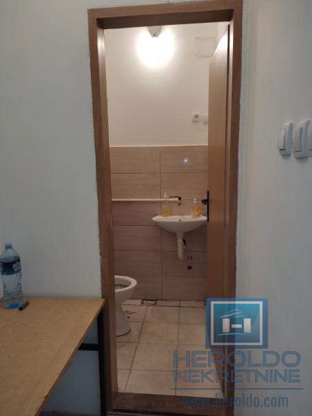 Lokal u sirem centru Jagodine 5