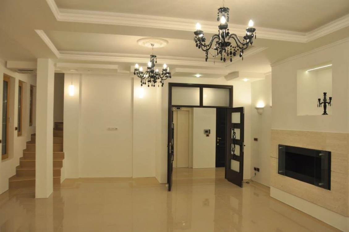 Život na vrhu – Ekskluzivni stan u srcu Ćuprije 44