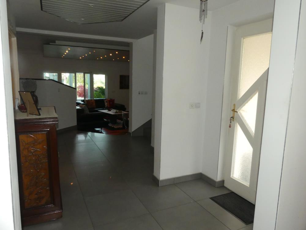 Lux sređena kuća, useljiva 14