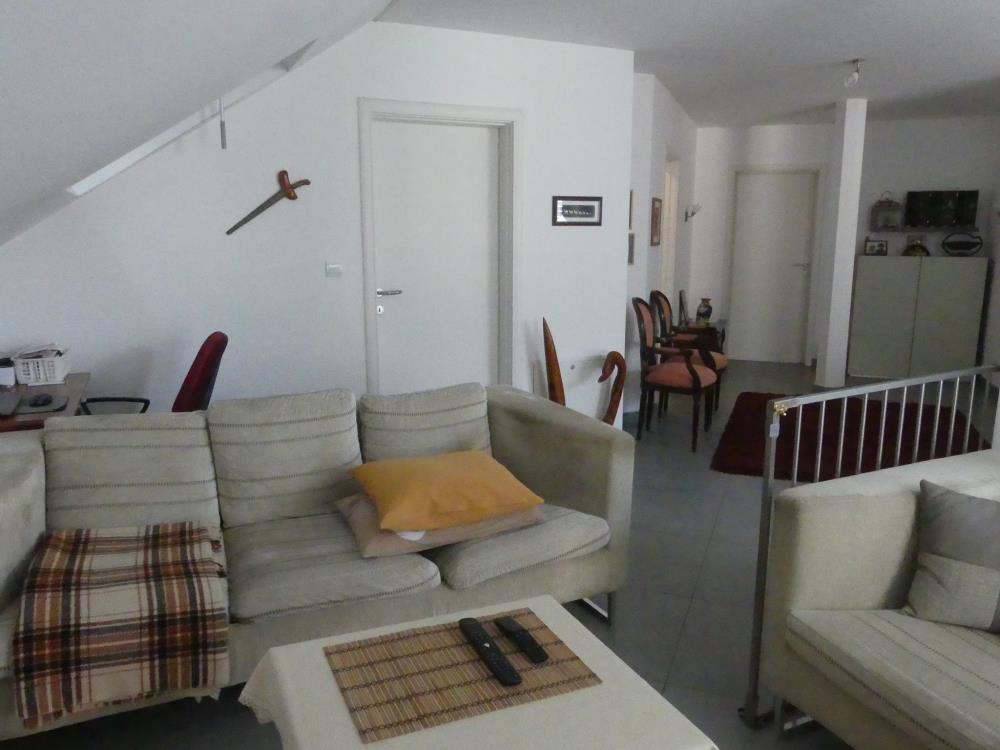 Lux sređena kuća, useljiva 20