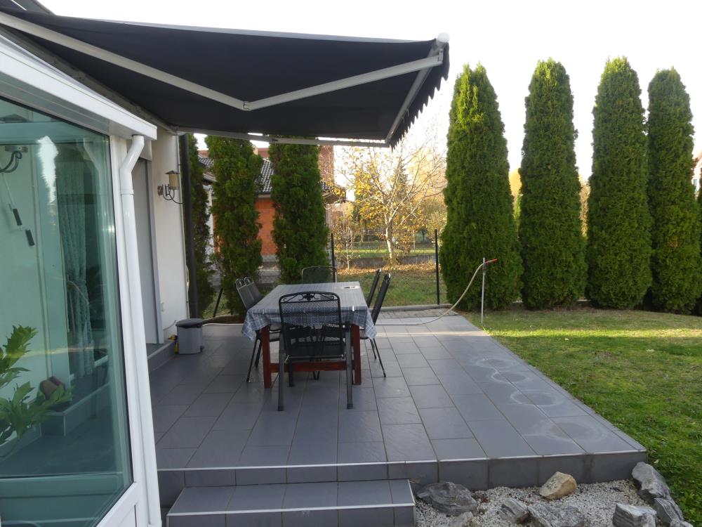 Lux sređena kuća, useljiva 1