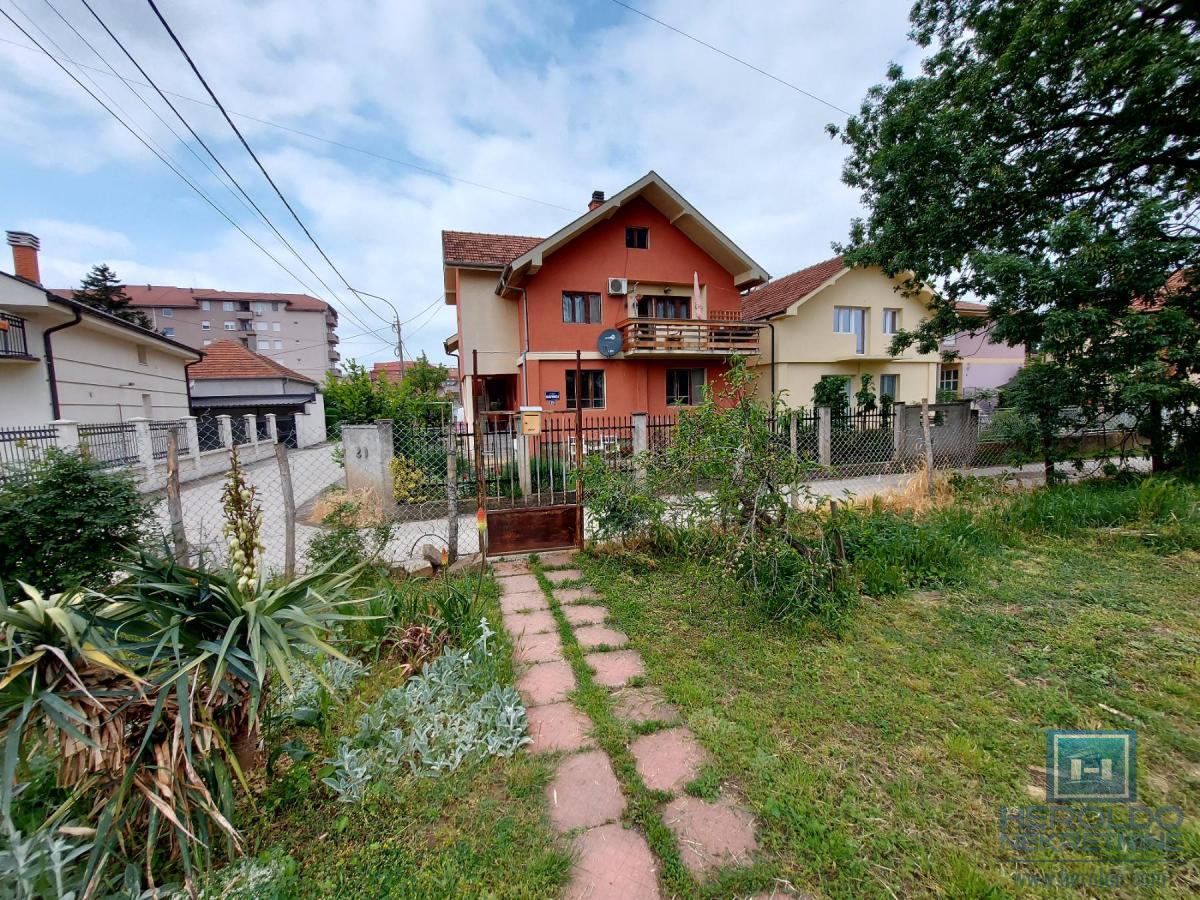 Manja kuća kod Akva Parka 2