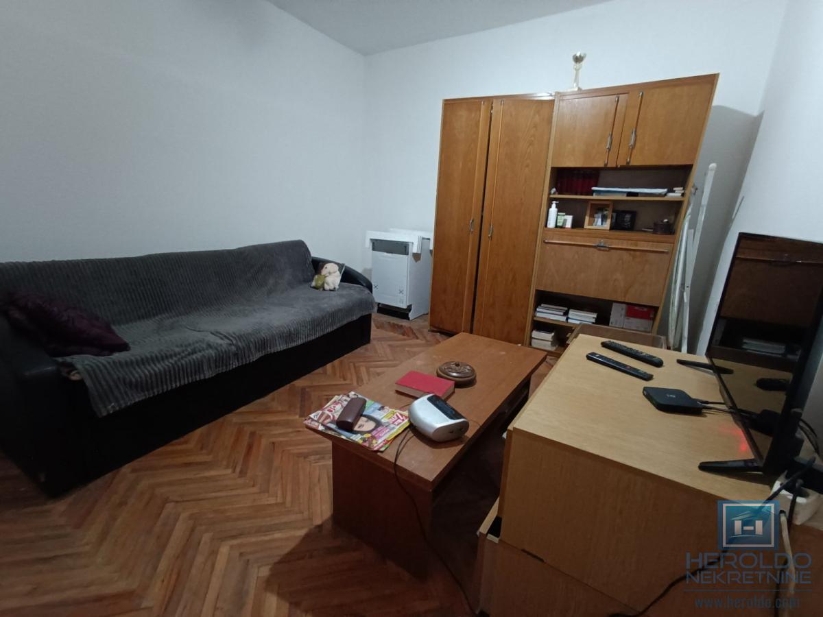 Manja, prizemna kuća 10