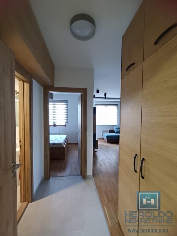 Na prodaju apartman na Zlatiboru 7