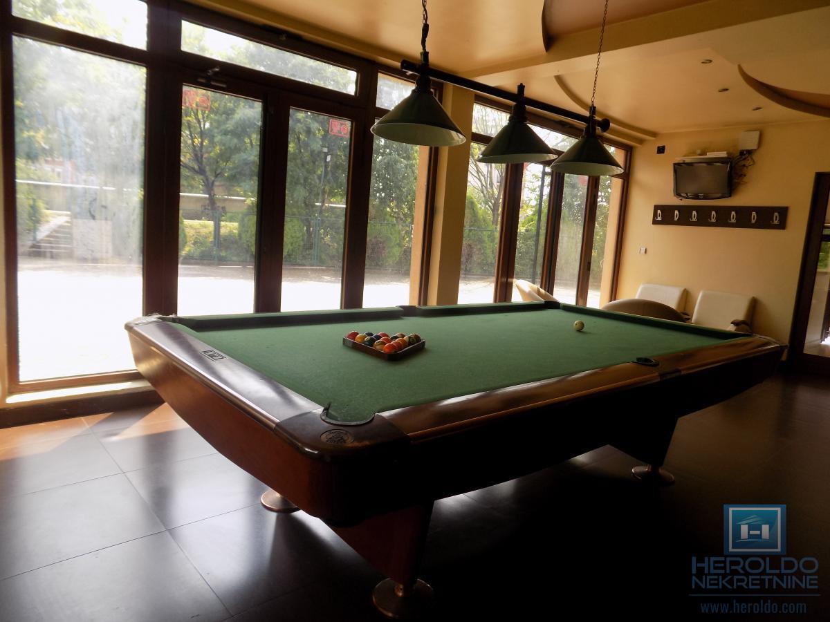 NA PRODAJU – BALON ZA FUDBAL SA KOMPLETNIM INVENTAROM 6